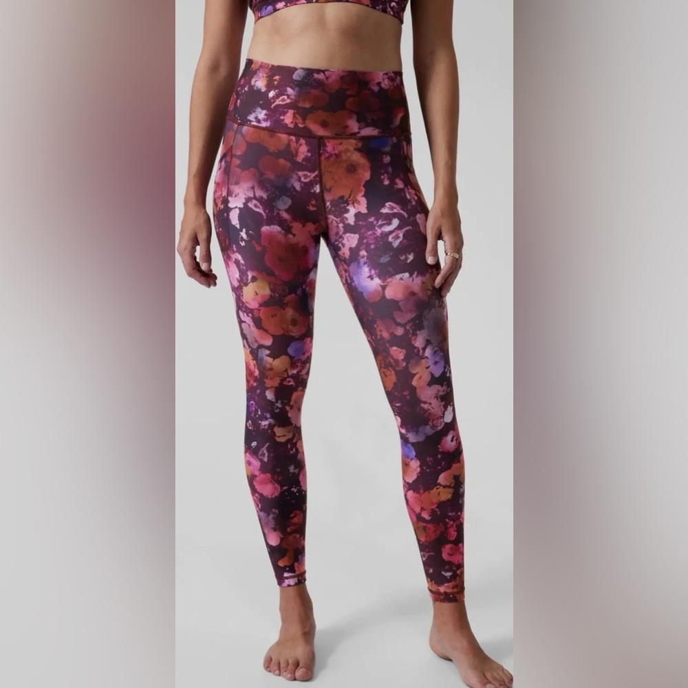 Athleta Salutation Stash Pocket Dappled Bloom Floral Leggings, Multi. Size S